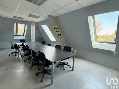 Office at PIERRELATTE (26700) — 4/30