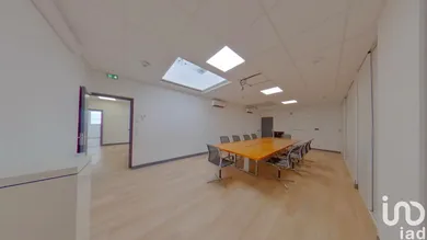 Local d’activité à VAUX-LE-PÉNIL (77000)