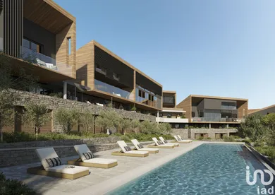 Appartement à CHÂTEAUNEUF-GRASSE (06740)