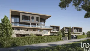 Apartment in CHÂTEAUNEUF-GRASSE (06740)