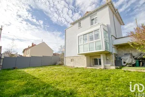 Maison à THORIGNY-SUR-MARNE (77400)