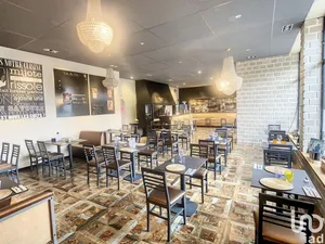 Restaurant in LAMBESC (13410)