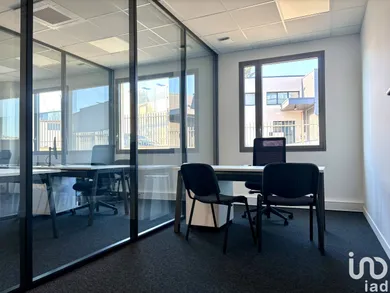 Bureaux à CHAMPAGNE-AU-MONT-D'OR (69410)