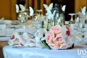 Commercial walls at VANNES (56000)