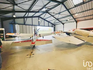 Hangar à SORIGNY (37250)