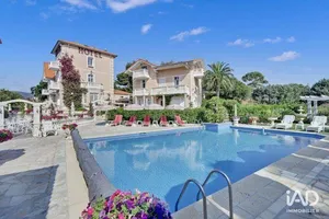 four-star hotel at LA CROIX-VALMER (83420)