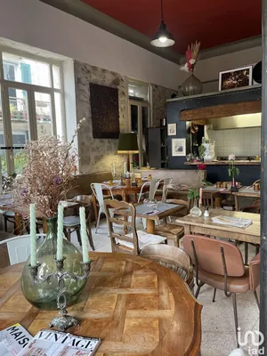 Bar-brasserie at COLLOBRIÈRES (83610)