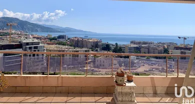 Appartement à ROQUEBRUNE-CAP-MARTIN (06190)