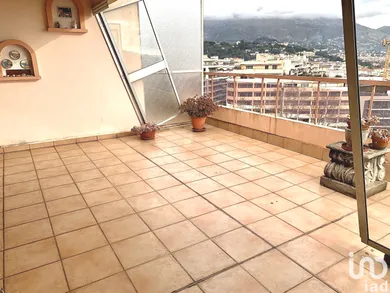 Appartement à ROQUEBRUNE-CAP-MARTIN (06190)