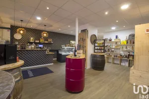 Boutique/Local commercial à MAULE (78580)