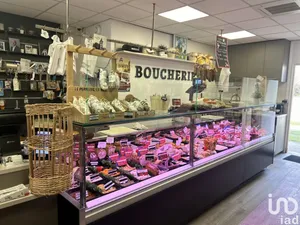 Boutique/Local commercial à FEUCHEROLLES (78810)