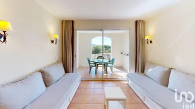 Appartement à MALLEMORT (13370)