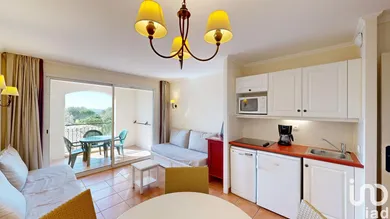 Apartment in MALLEMORT (13370)