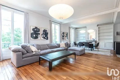Appartement à PARIS (75009)