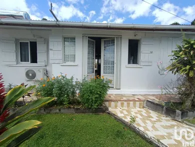 House in SAINT-CLAUDE (97120)