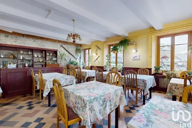 Hotel restaurant in BESSE-ET-SAINT-ANASTAISE (63610)