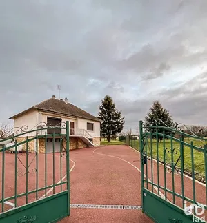 House at GENVRY (60400)