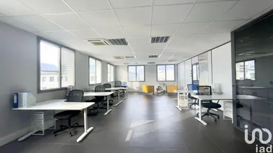 Local d’activité à GRENOBLE (38100)