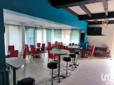 Restaurant à SAINT-JEAN-DE-BEUGNÉ (85210)