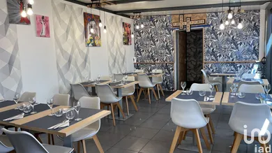 Commercial walls in LA FAUTE-SUR-MER (85460)