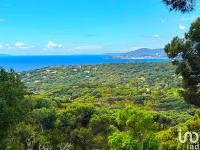 Hôtel à CAVALAIRE-SUR-MER (83240)
