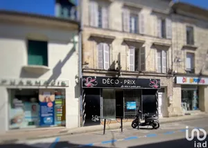 Boutique/Local commercial à JONZAC (17500)
