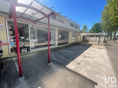 Boutique/Local commercial à SAINT-FARGEAU-PONTHIERRY (77310)