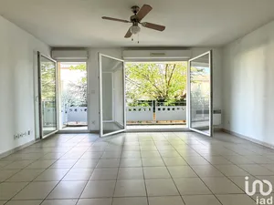 Apartment at NÎMES (30000)