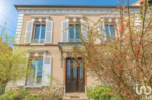 Maison à THORIGNY-SUR-MARNE (77400)