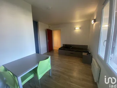 Apartment in MAGNY-LE-HONGRE (77700)