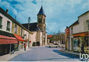 Murs commerciaux  à DAMMARIE-LES-LYS (77190)