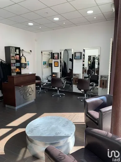Commercial at CLICHY (92110)