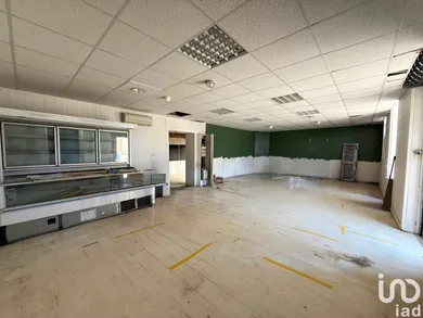 Commercial walls in PEYREHORADE (40300)