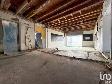 Commercial walls in PEYREHORADE (40300)