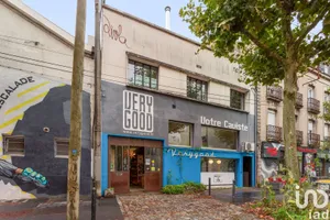 Commercial walls at NANTES (44200)