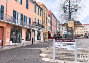 Business asset at HYÈRES (83400)
