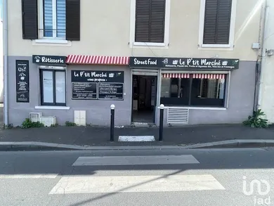 Commercial at ORLY (94310) — 15/15