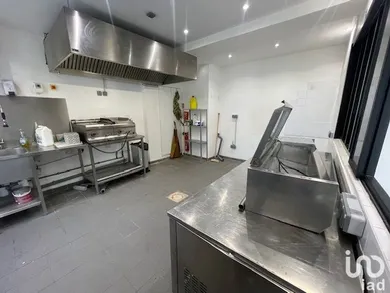 Commercial at ORLY (94310) — 8/15