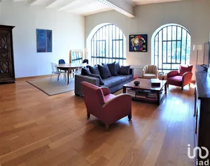 Apartment at CALUIRE-ET-CUIRE (69300)