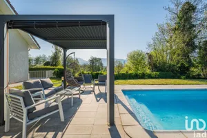 Maison à TULLINS (38210)