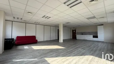 Office at VEUREY-VOROIZE (38113)