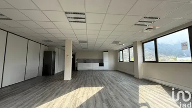 Bureaux à VEUREY-VOROIZE (38113)