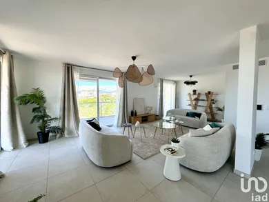 Apartment in SAINT-LAURENT-DU-VAR (06700)