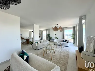 Apartment in SAINT-LAURENT-DU-VAR (06700)