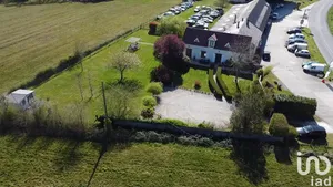 Commercial walls at BEAUCHAMPS-SUR-HUILLARD (45270)