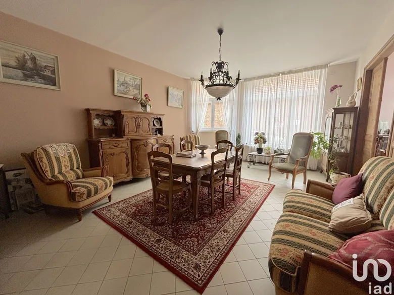 Maison 5 pièces 170 m² · à Achiet-le-Petit · 170 m² · 155 000 €