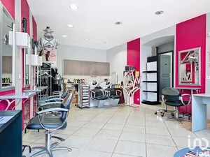 Boutique/Local commercial à BAGUER-MORVAN (35120)