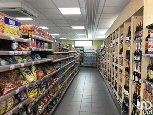 Commercial at REQUEIL (72510)