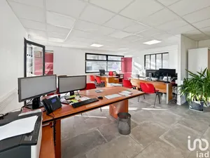 Boutique/Local commercial à VILLENEUVE-LE-ROI (94290)