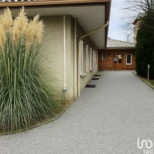 Commercial walls at MONISTROL-SUR-LOIRE (43120)